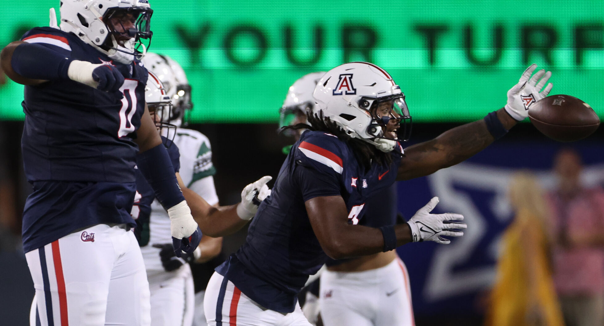 ÃÛÁÄÖ±²¥ vs Hawaii, NCAA football